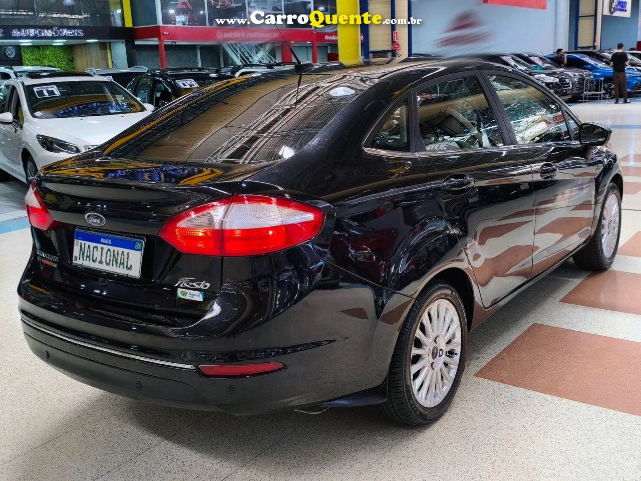 FORD FIESTA 1.6 TITANIUM SEDAN 16V 2015 - Loja
