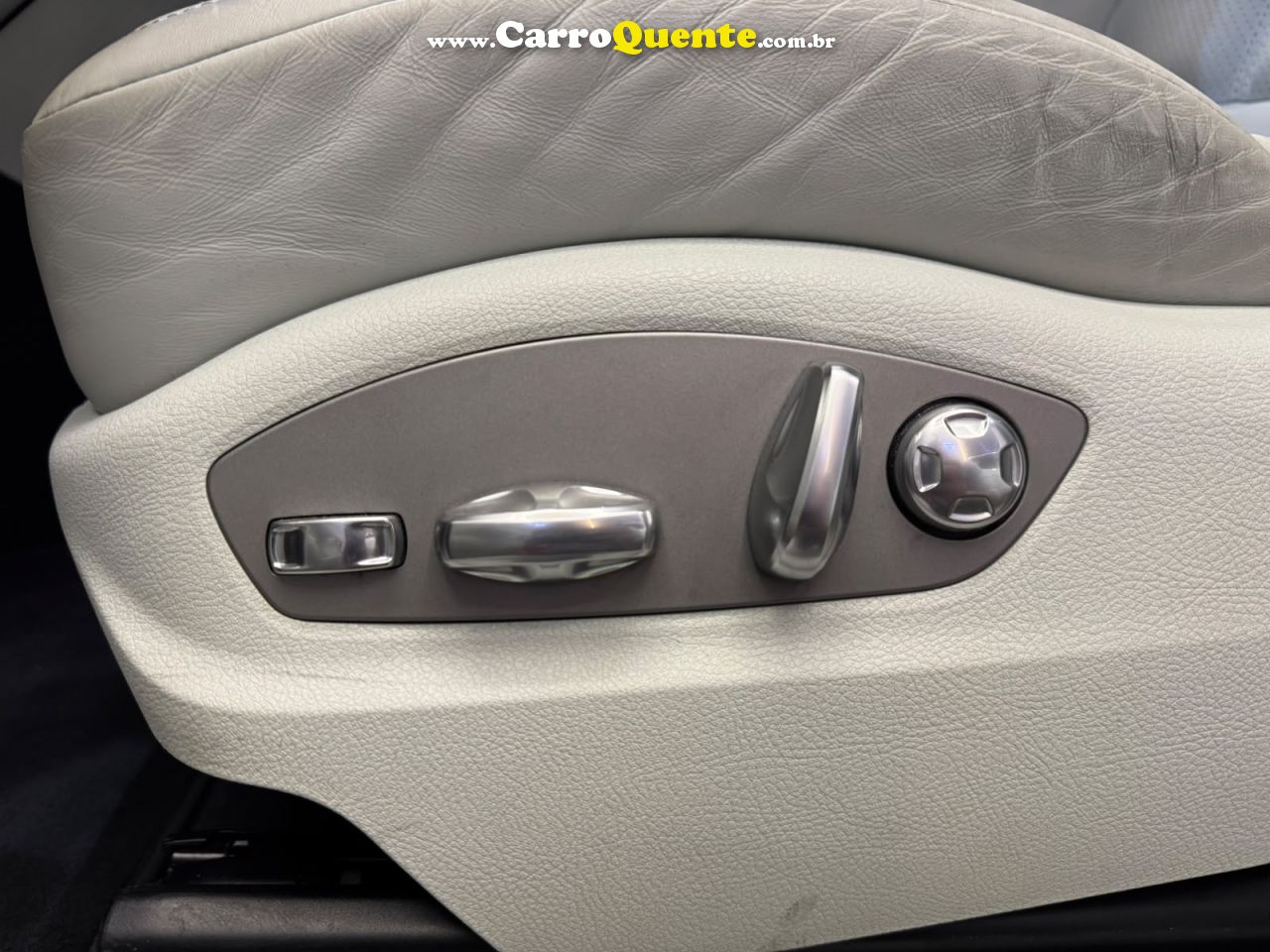 PORSCHE MACAN 2.0 TURBO PDK 2024 - Loja