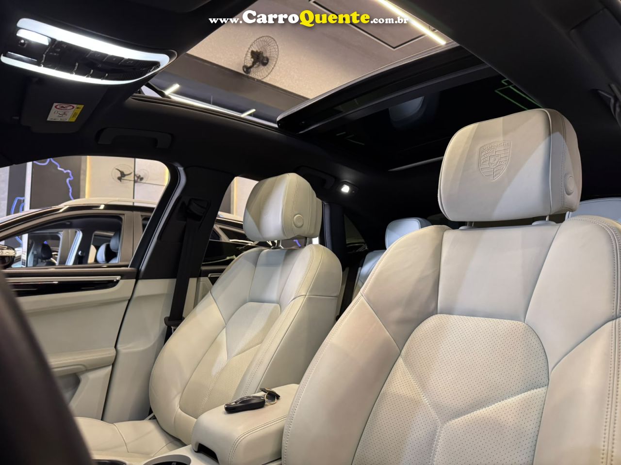 PORSCHE MACAN 2.0 TURBO PDK 2024 - Loja