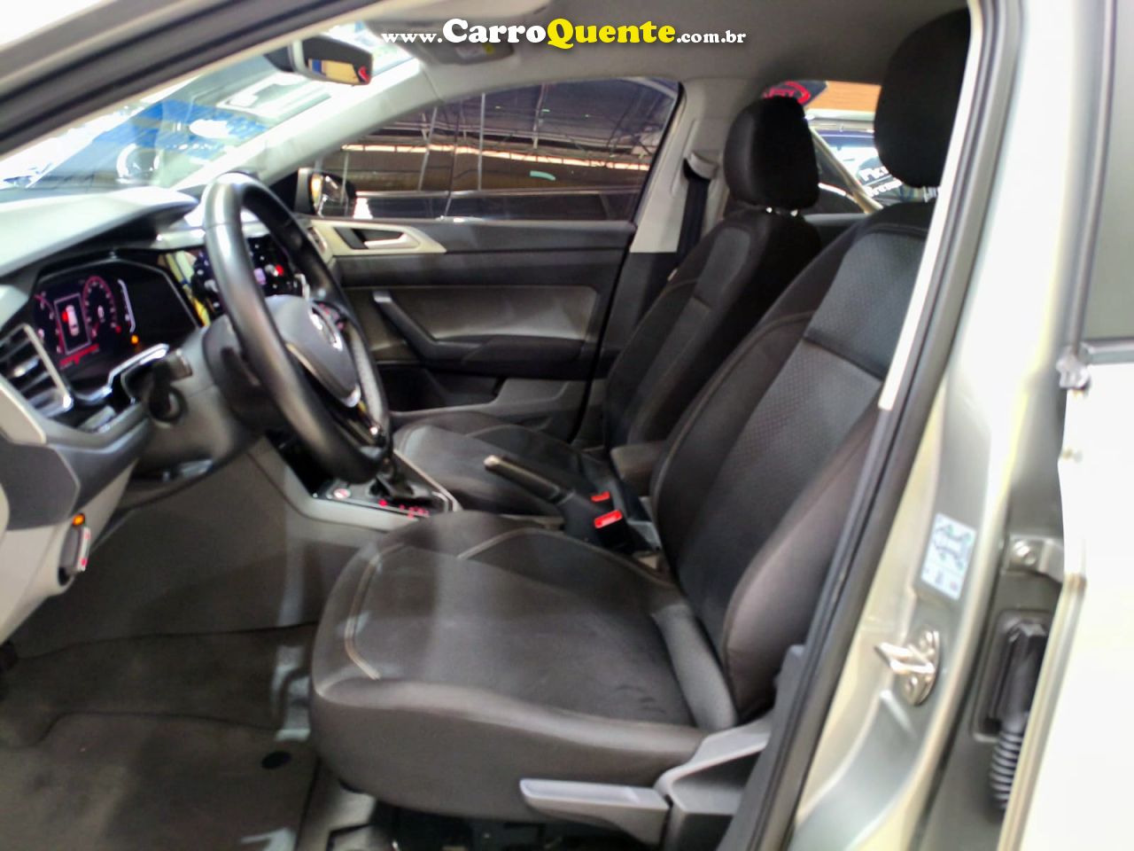 VOLKSWAGEN POLO 1.0 200 TSI HIGHLINE 2019 - Loja