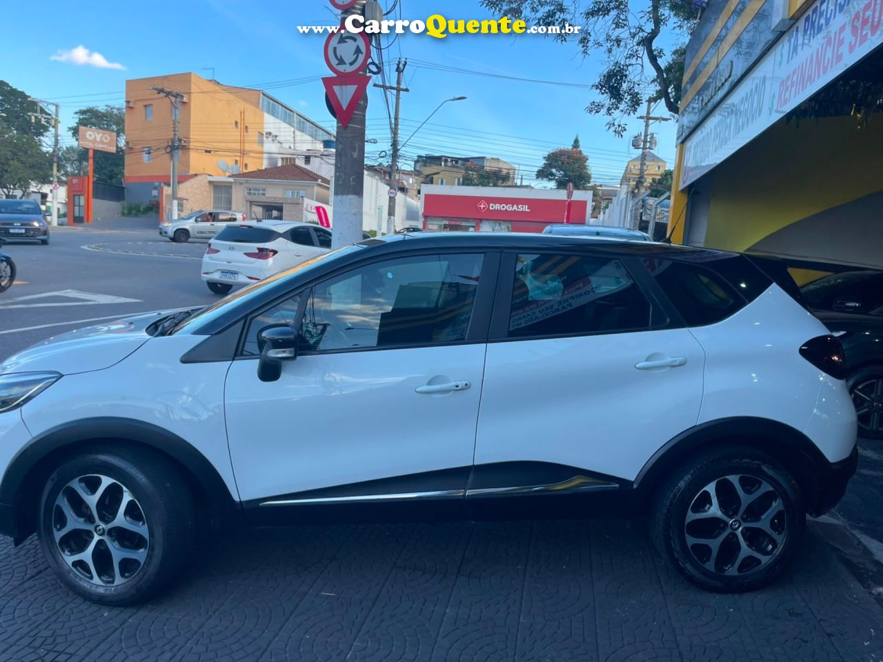 RENAULT CAPTUR 1.6 16V SCE INTENSE 2019 - Loja