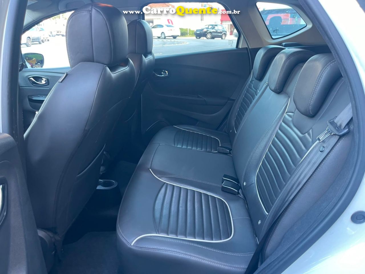 RENAULT CAPTUR 1.6 16V SCE INTENSE 2019 - Loja