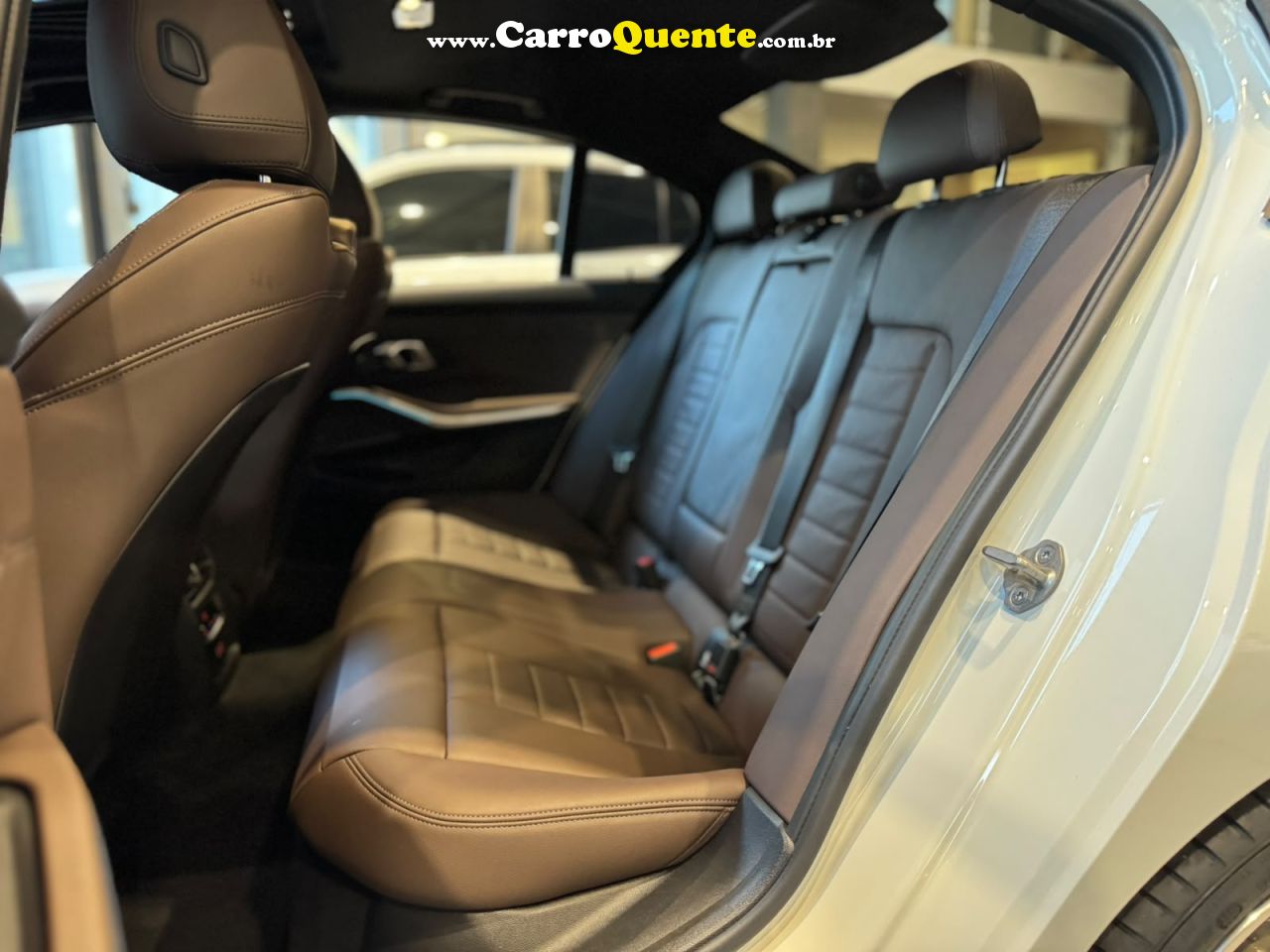 BMW 320i 2.0 16V TURBO M SPORT 2026 - Loja