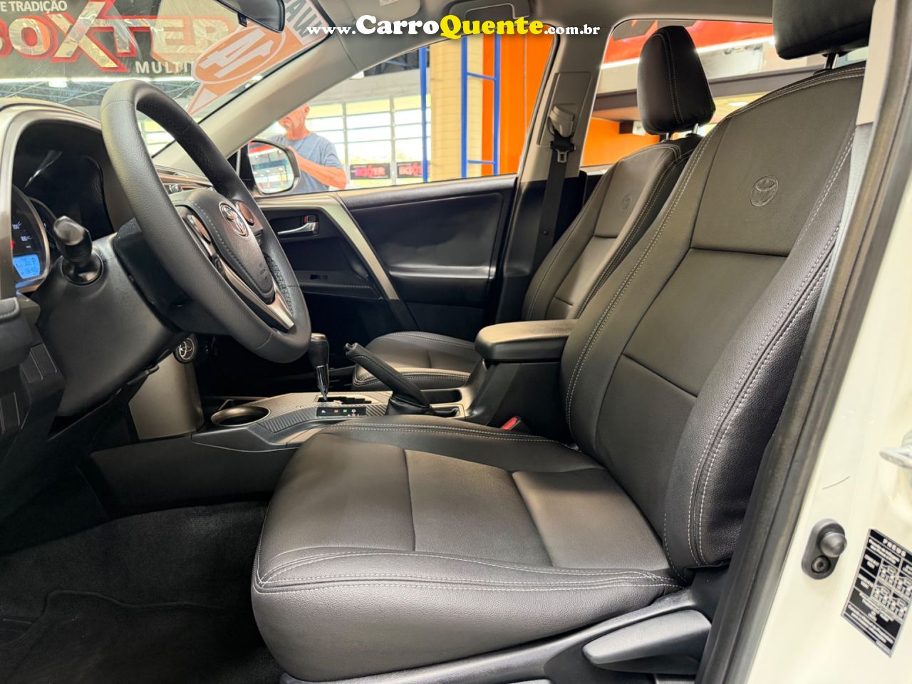 TOYOTA RAV4 2.0 4X2 16V 2014 - Loja