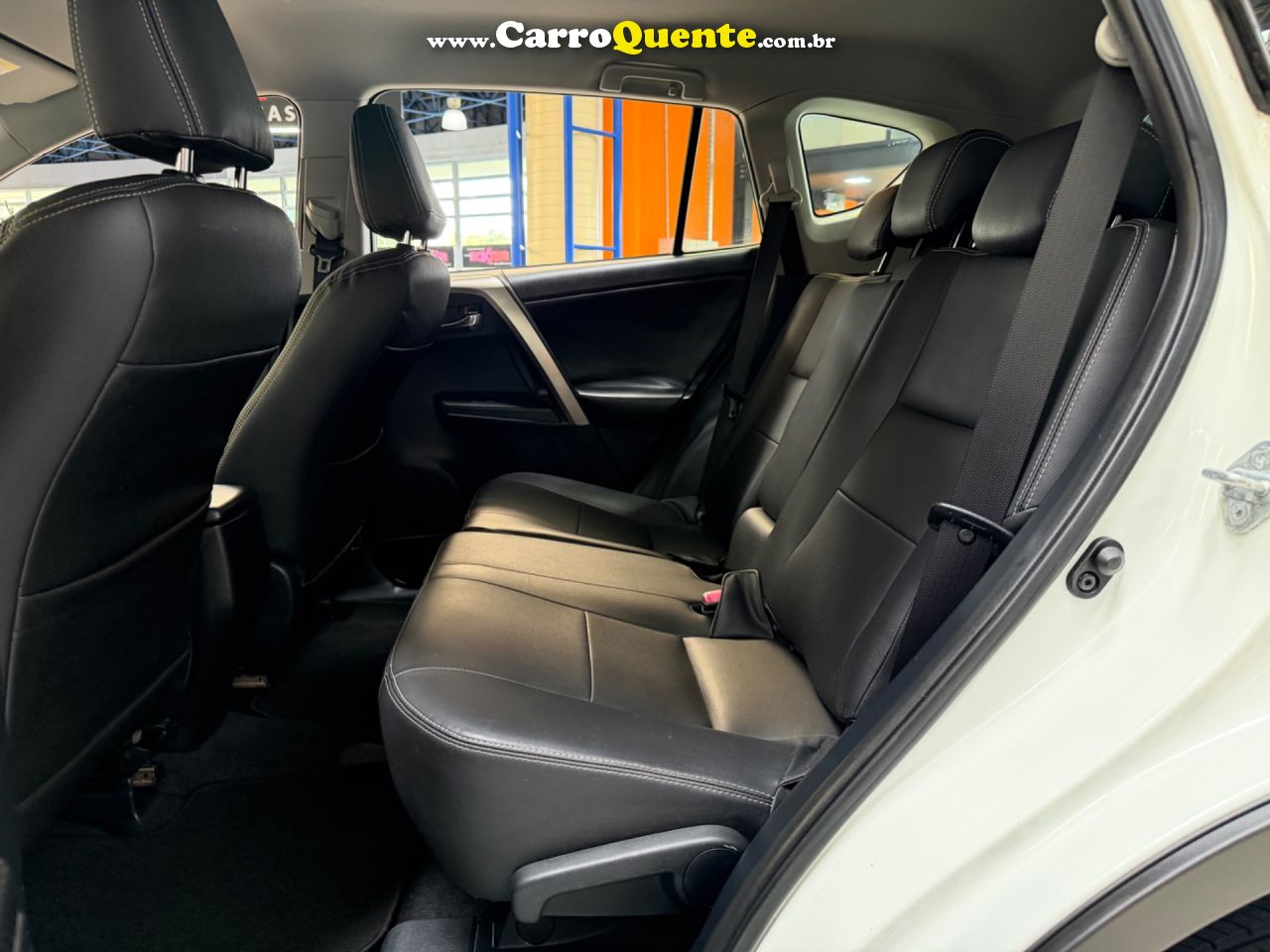 TOYOTA RAV4 2.0 4X2 16V 2014 - Loja