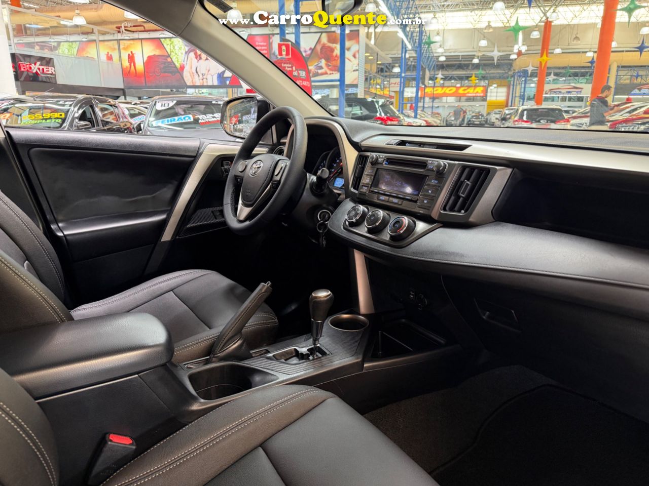 TOYOTA RAV4 2.0 4X2 16V 2014 - Loja
