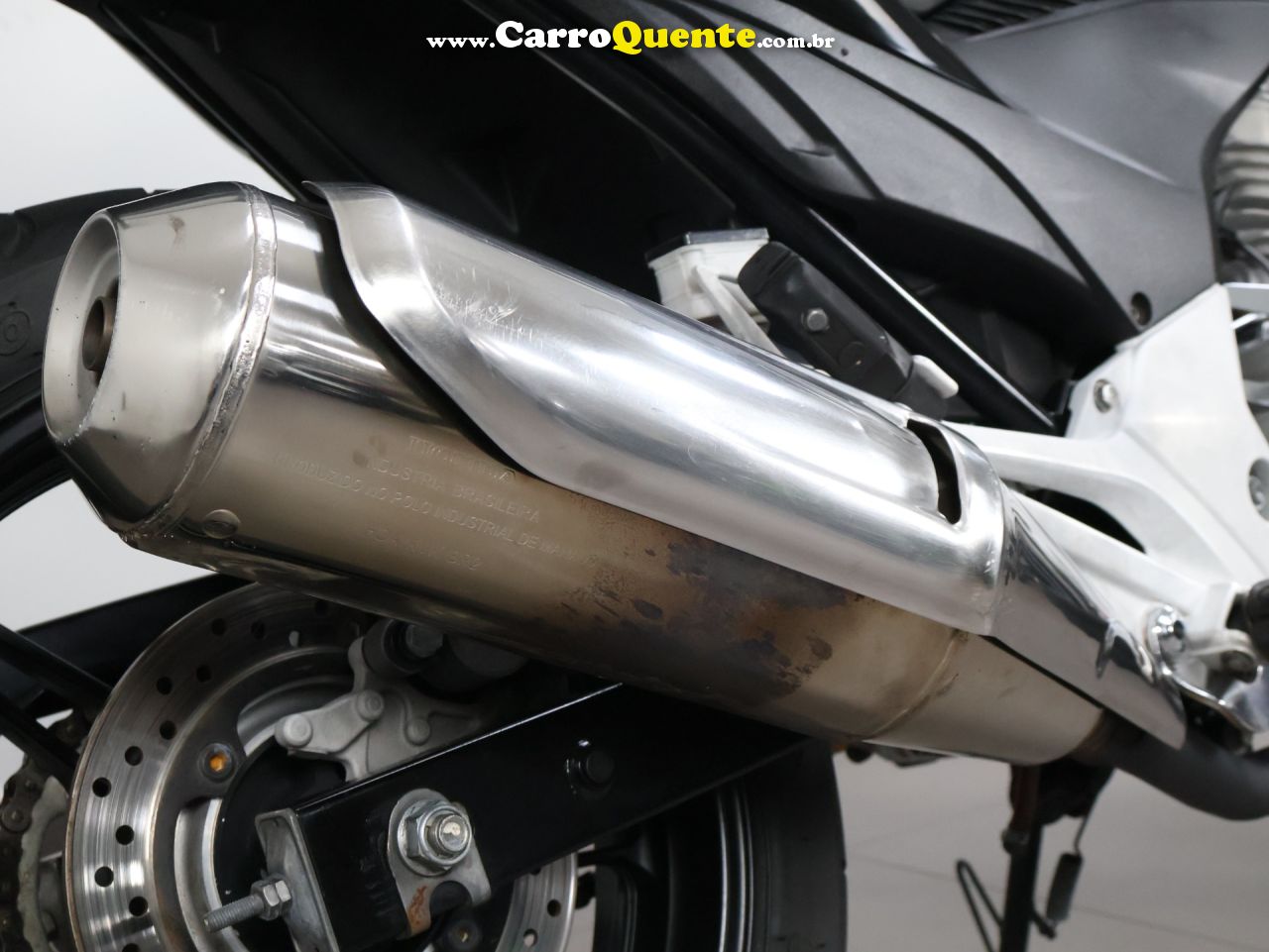 HONDA CB 300R 2013 - Loja