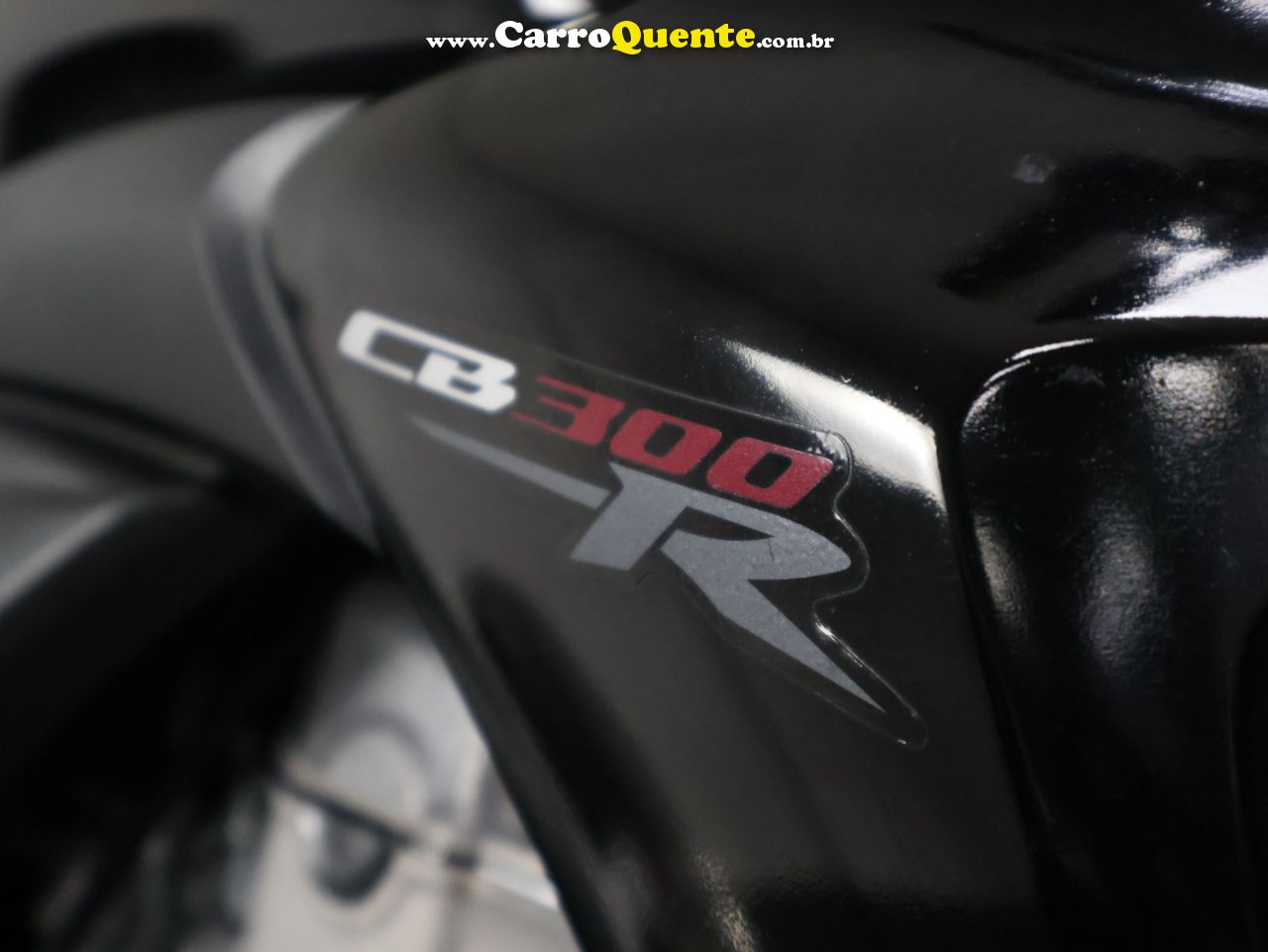 HONDA CB 300R 2013 - Loja