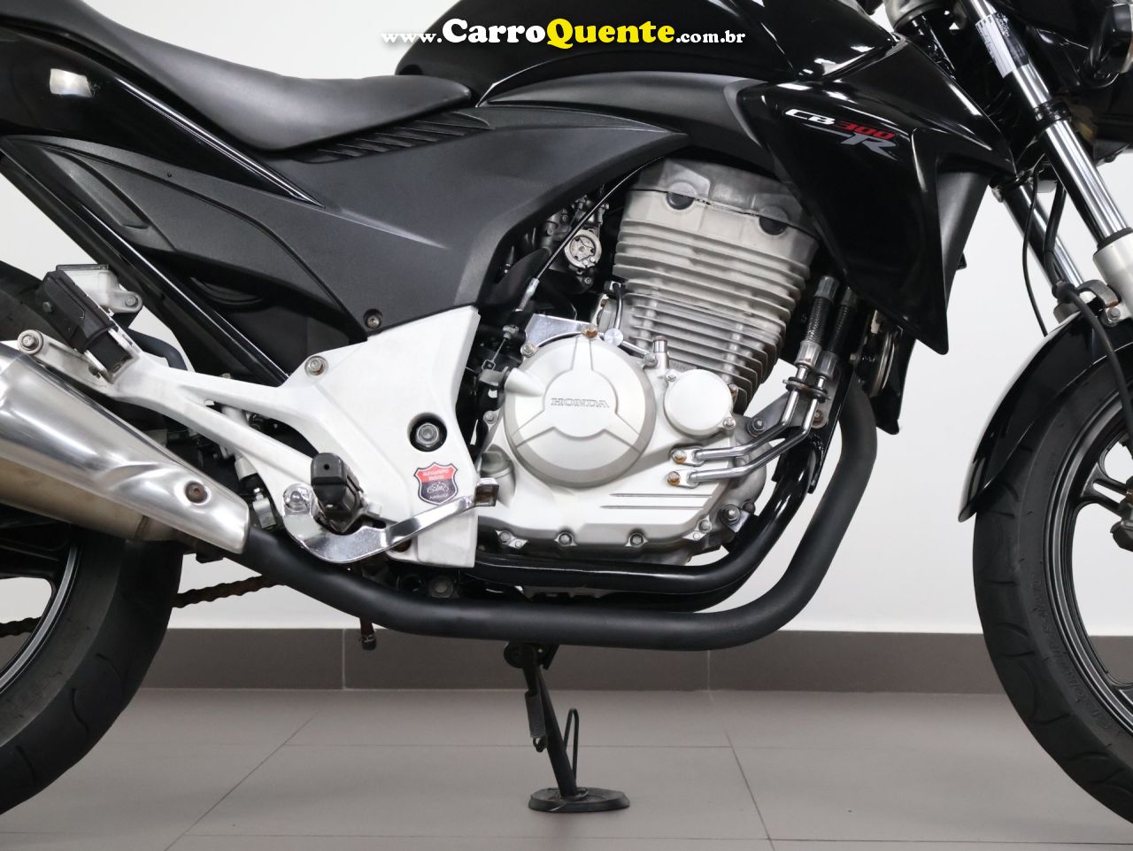 HONDA CB 300R 2013 - Loja