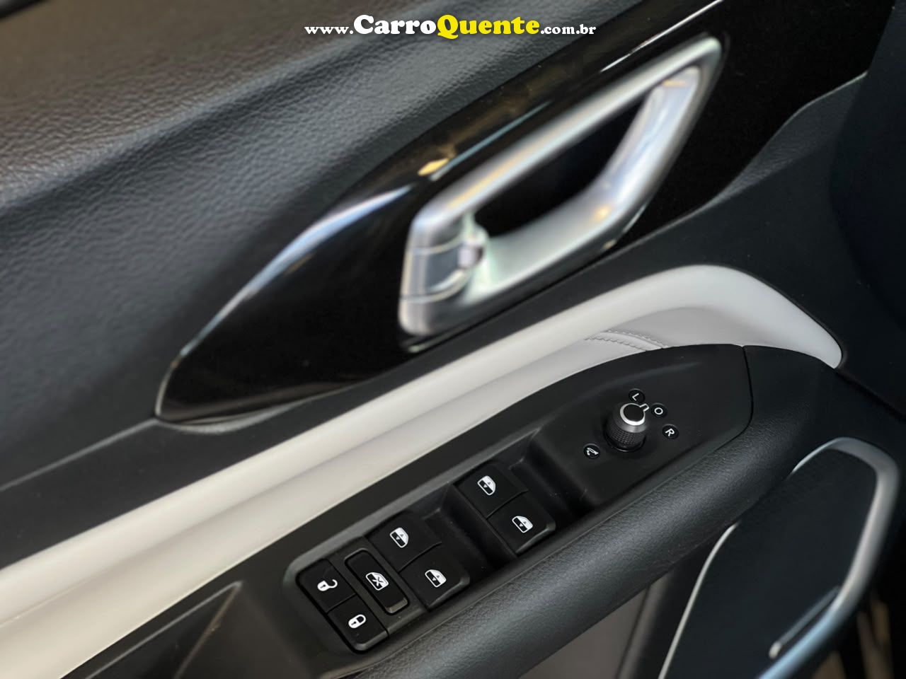 JEEP COMMANDER 1.3 T270 TURBO OVERLAND 2023 - Loja