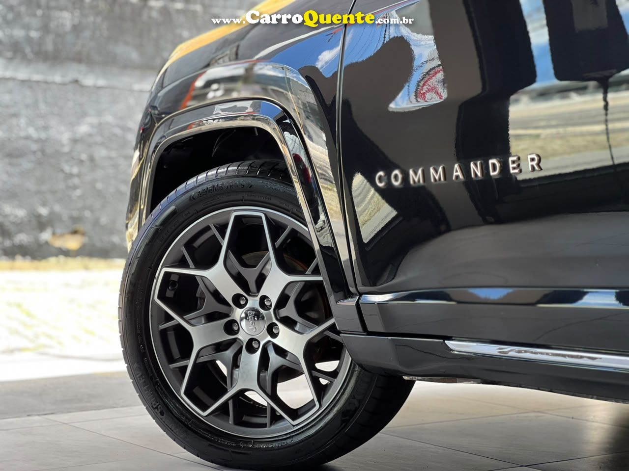 JEEP COMMANDER 1.3 T270 TURBO OVERLAND 2023 - Loja