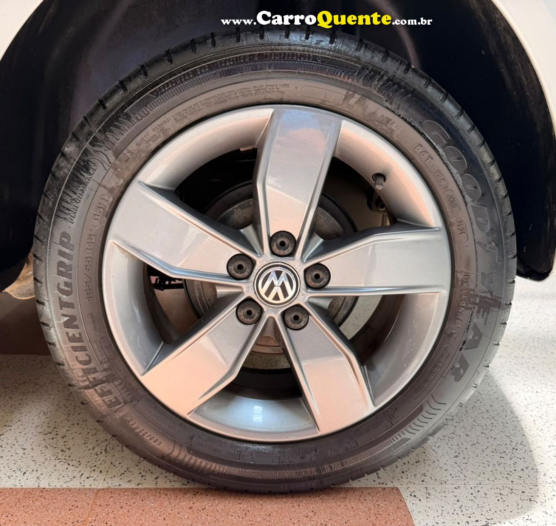 VOLKSWAGEN FOX 1.6 MSI TOTAL CONNECT TETO SOLAR 2019 - Loja