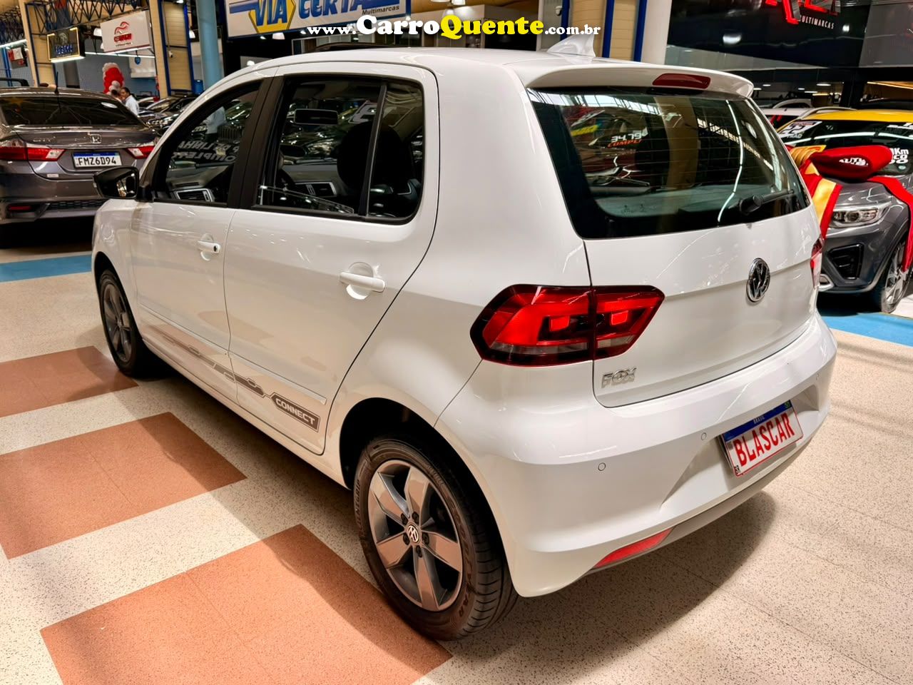 VOLKSWAGEN FOX 1.6 MSI TOTAL CONNECT TETO SOLAR 2019 - Loja
