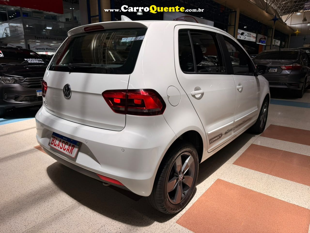 VOLKSWAGEN FOX 1.6 MSI TOTAL CONNECT TETO SOLAR 2019 - Loja