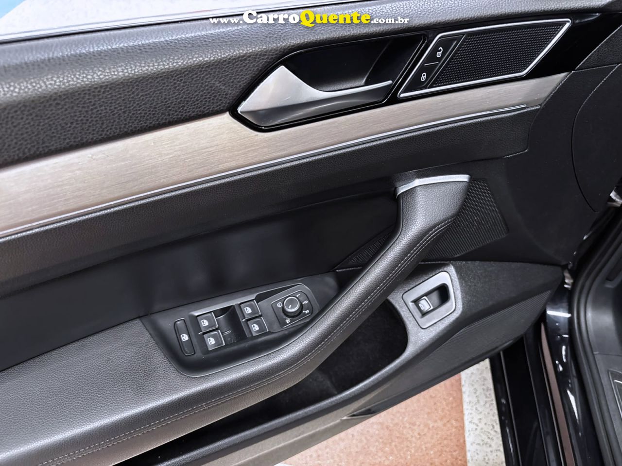 VOLKSWAGEN PASSAT 2.0 16V TSI BLUEMOTION HIGHLINE DSG 2017 - Loja
