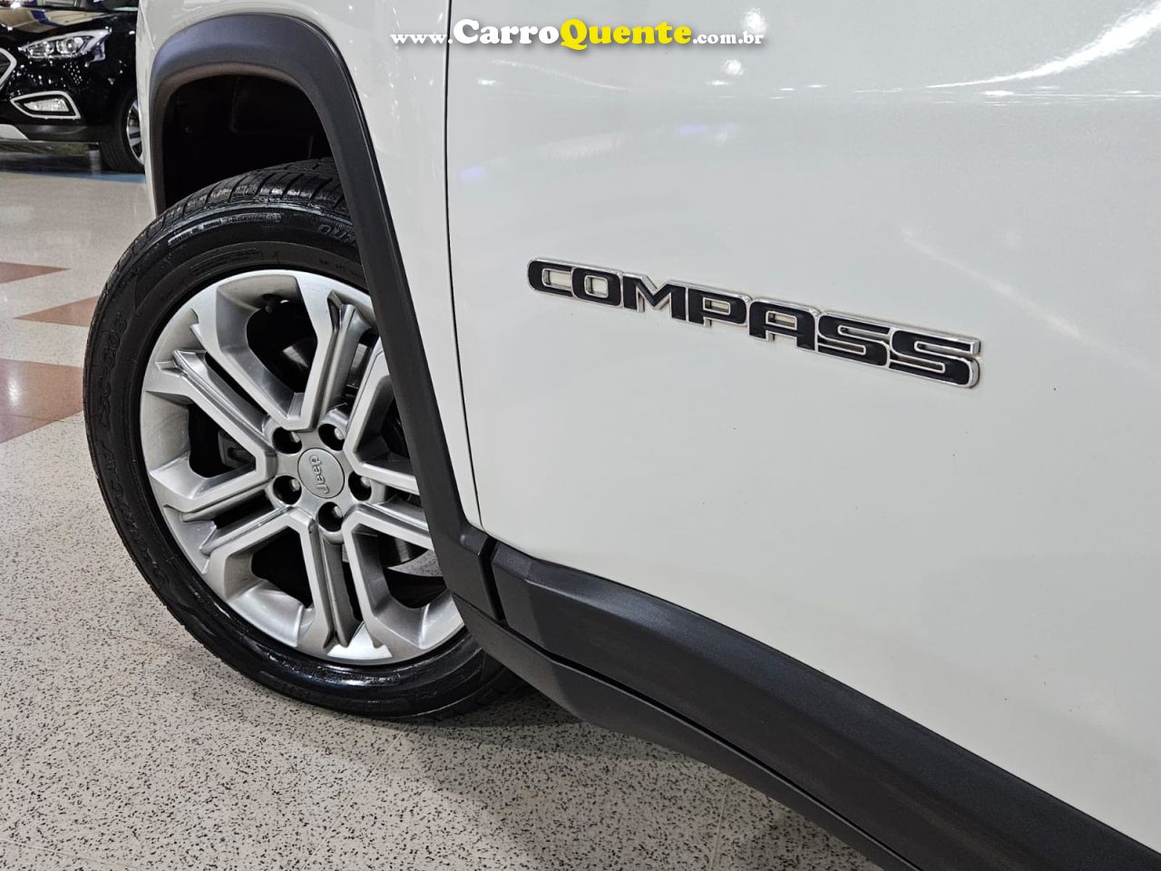 JEEP COMPASS 1.3 T270 TURBO LONGITUDE * FAZ SEM ENTRADA * 2022 - Loja