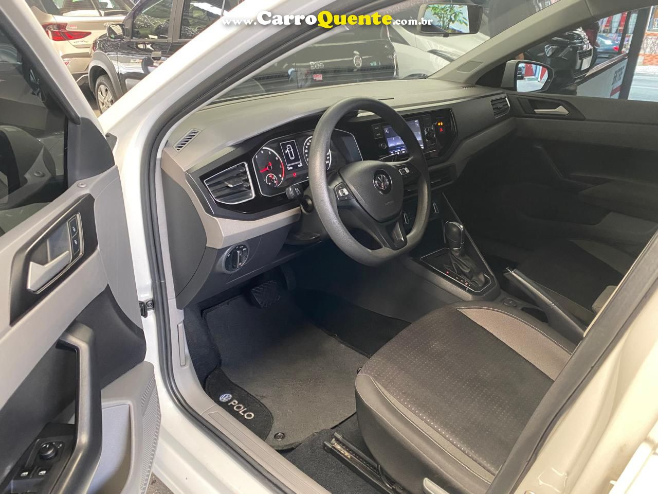 VOLKSWAGEN   POLO COMFORT. 200 TSI 1.0 FLEX 12V AUT.   BRANCO 2018 1.0 FLEX - Loja