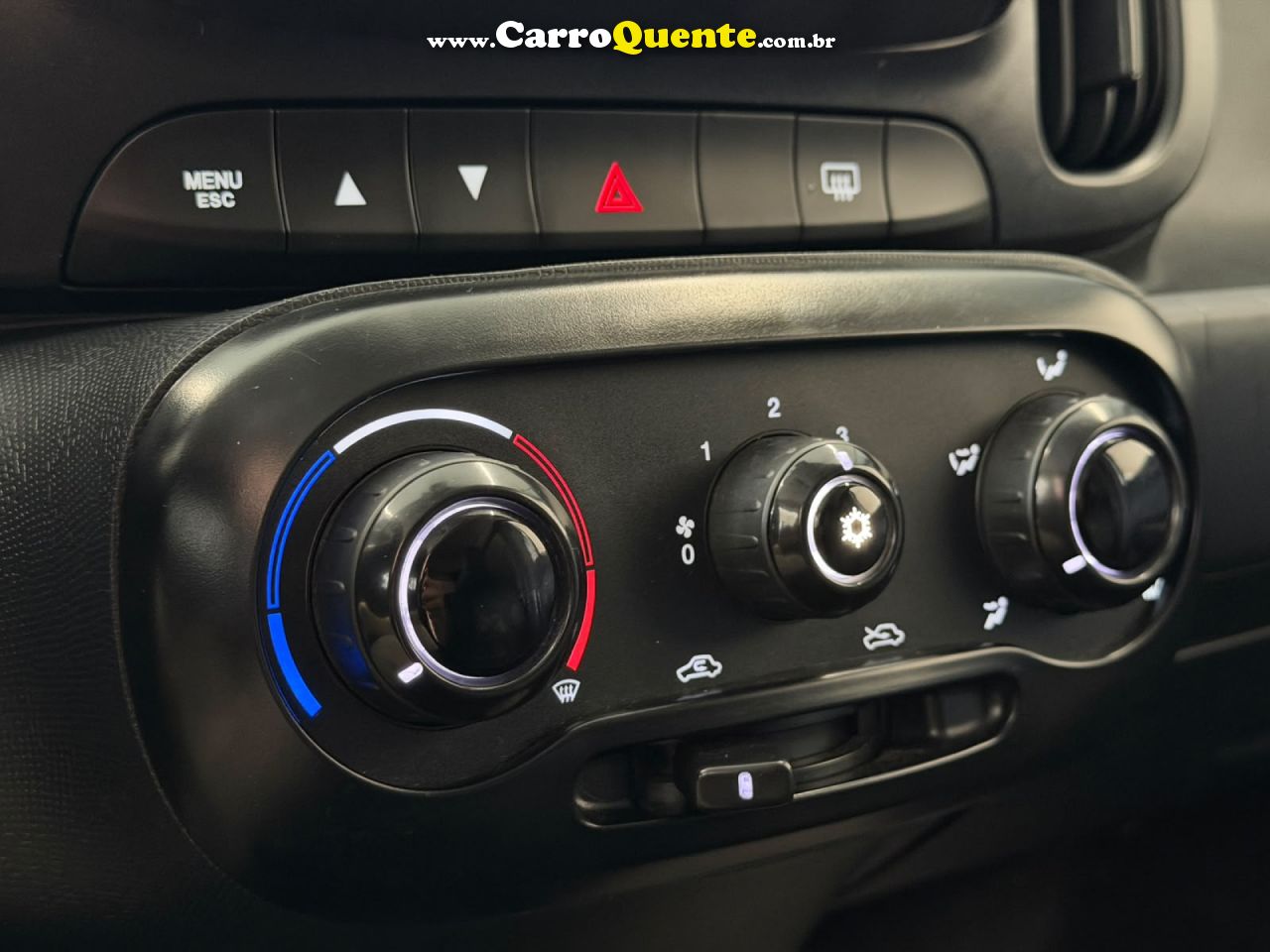 FIAT   MOBI LIKE 1.0 FIRE FLEX 5P.   BRANCO 2023 1.0 FLEX - Loja