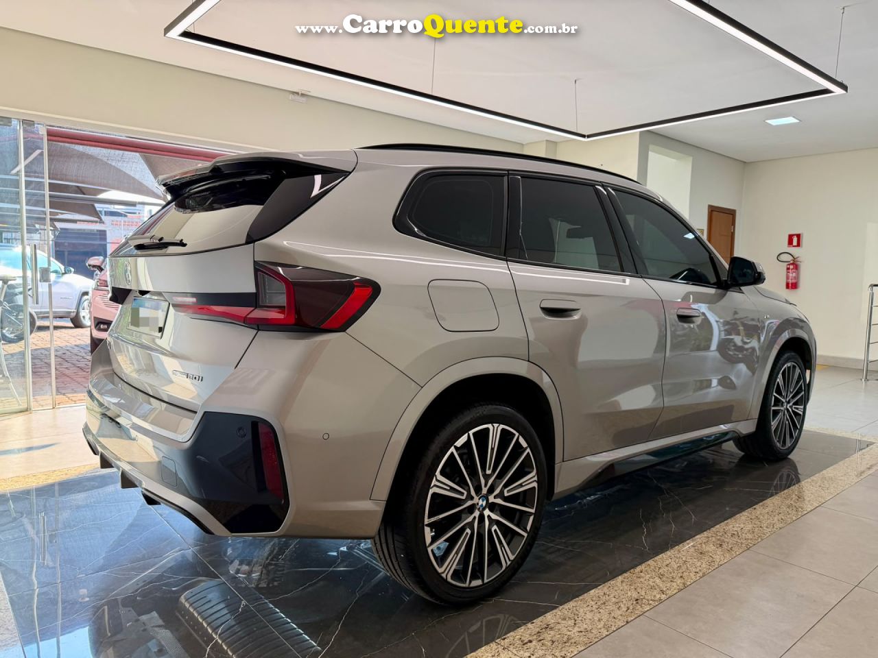 BMW   X1 SDRIVE 20I M SPORT 2.0 TB AUT.   PRATA 2025 2.0 GASOLINA - Loja