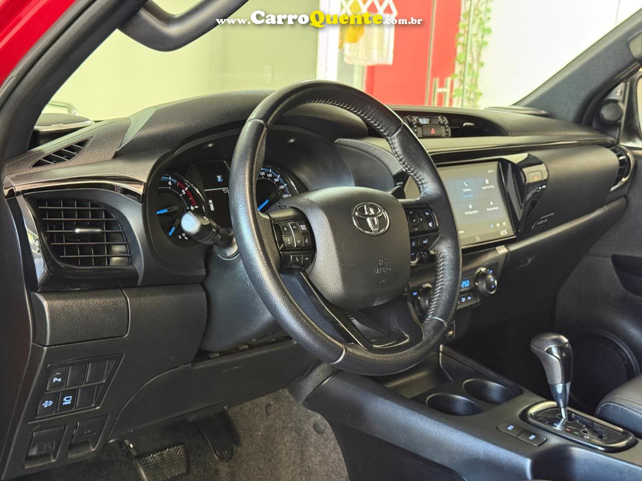 TOYOTA   HILUX CD CONQUEST 4X4 2.8  DIE.AUT   VERMELHO 2024 2.8 DIESEL - Loja