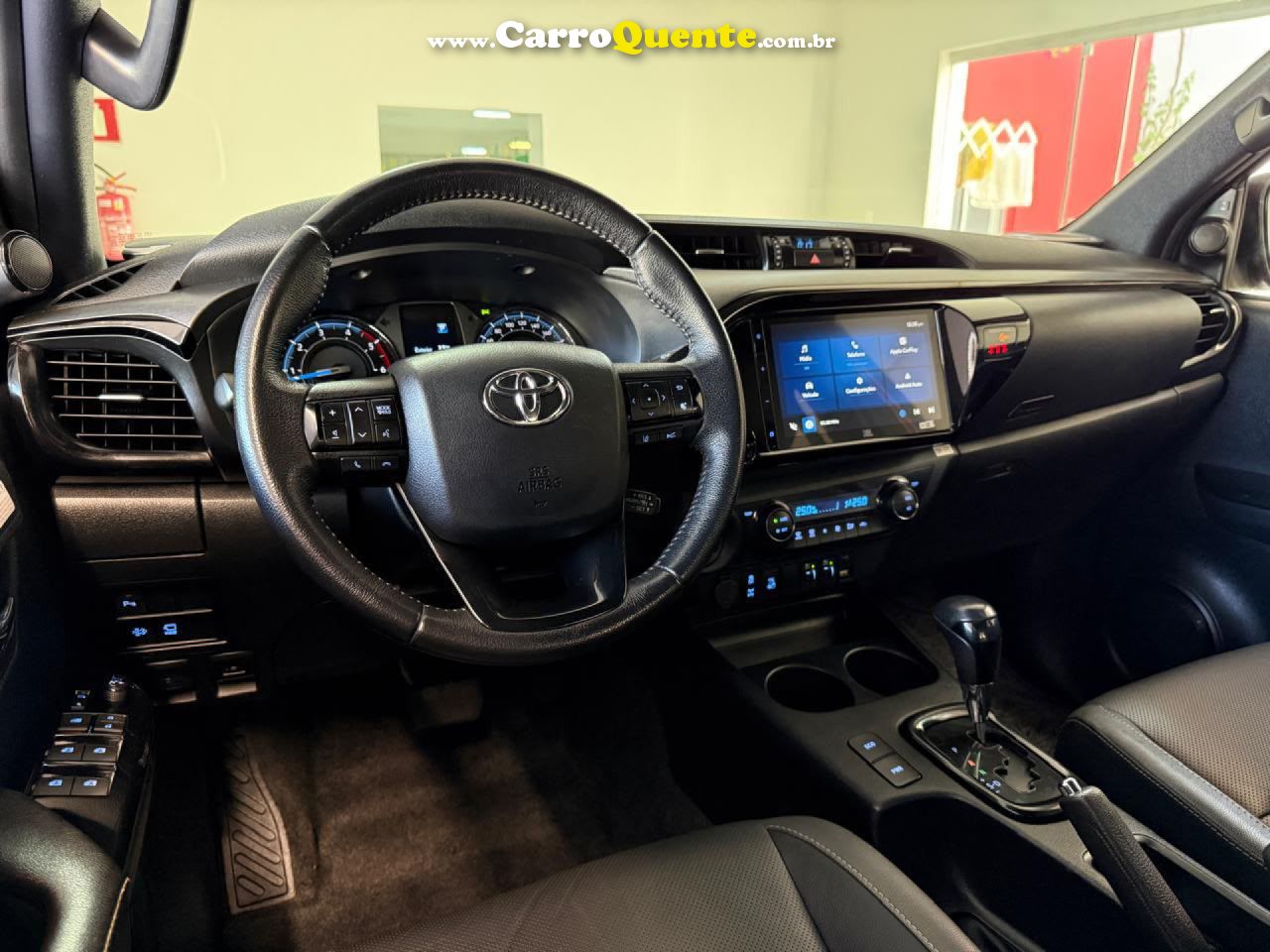 TOYOTA   HILUX CD CONQUEST 4X4 2.8  DIE.AUT   VERMELHO 2024 2.8 DIESEL - Loja