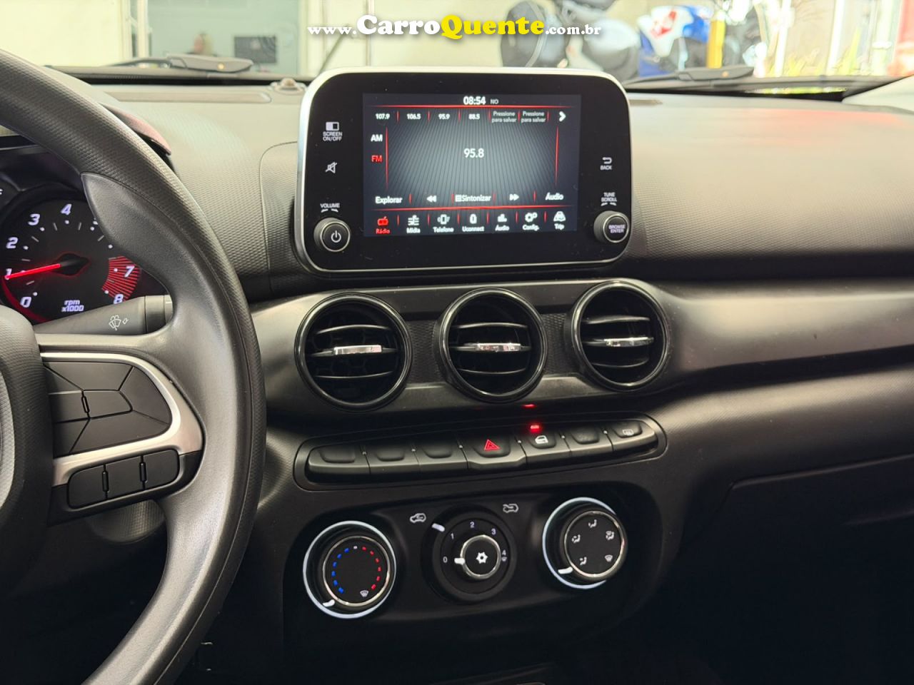 FIAT   CRONOS DRIVE 1.3 8V FLEX   PRATA 2023 1.3 FLEX - Loja