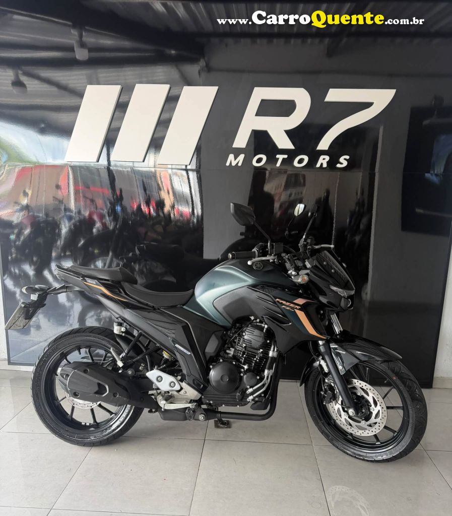 YAMAHA    FZ 25 FAZER   VERDE 2024 250 FLEX - Loja