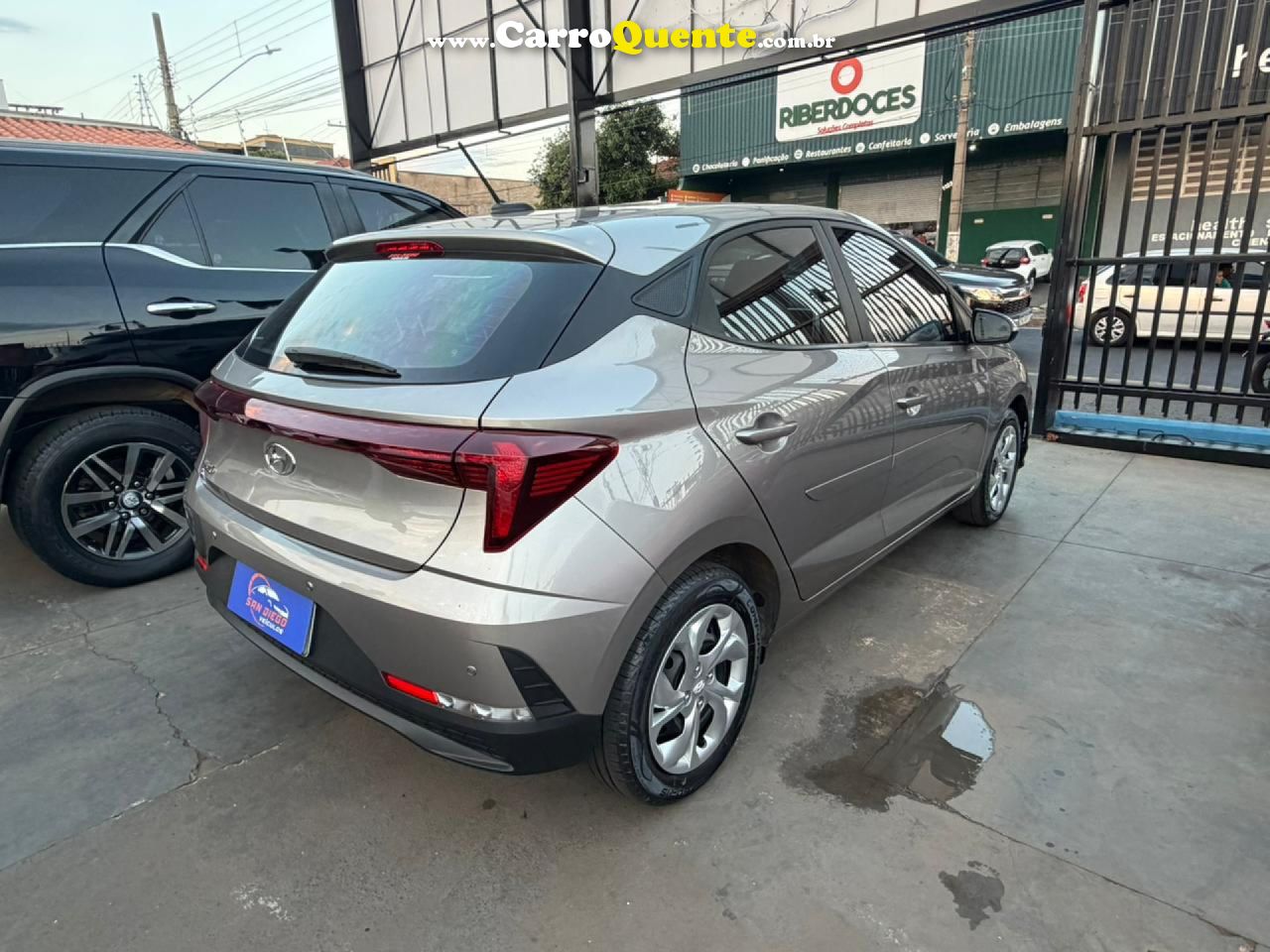 HYUNDAI   HB20 COMFORT 1.0 FLEX 12V MEC.   PRATA 2024 1.0 FLEX - Loja