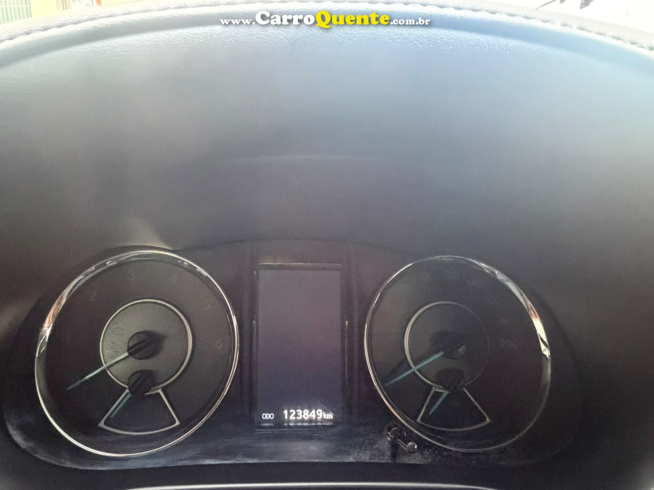 TOYOTA   HILUX SW4 SRX 4X4 2.8 TDI 16V DIES. AUT.   PRETO 2020 2.8 DIESEL - Loja