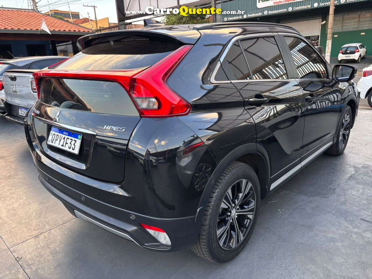 MITSUBISHI   ECLIPSE CROSS HPE-S 1.5 16V 165CV AUT.   PRETO 2019 1.5 GASOLINA - Loja