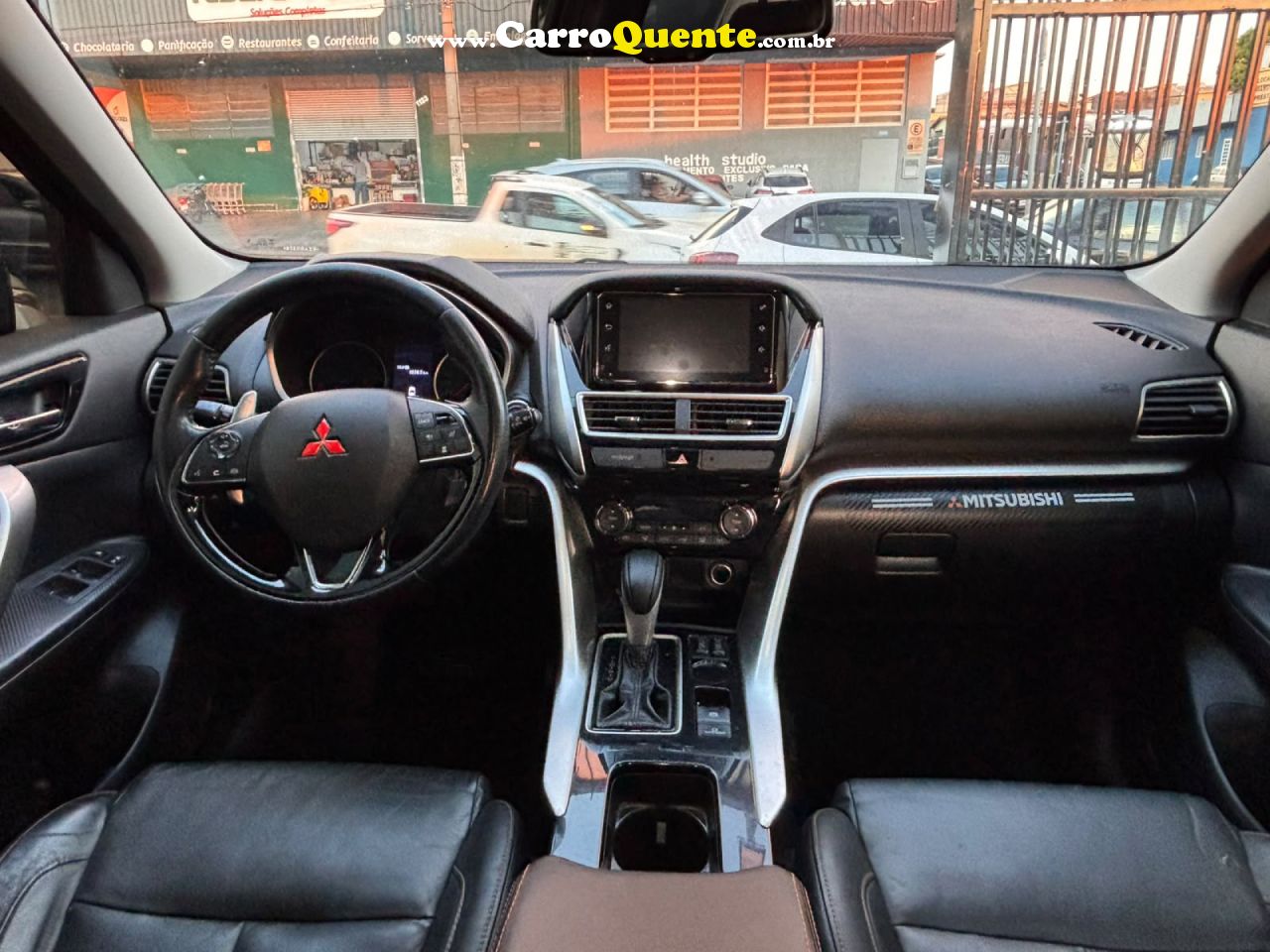MITSUBISHI   ECLIPSE CROSS HPE-S 1.5 16V 165CV AUT.   PRETO 2019 1.5 GASOLINA - Loja