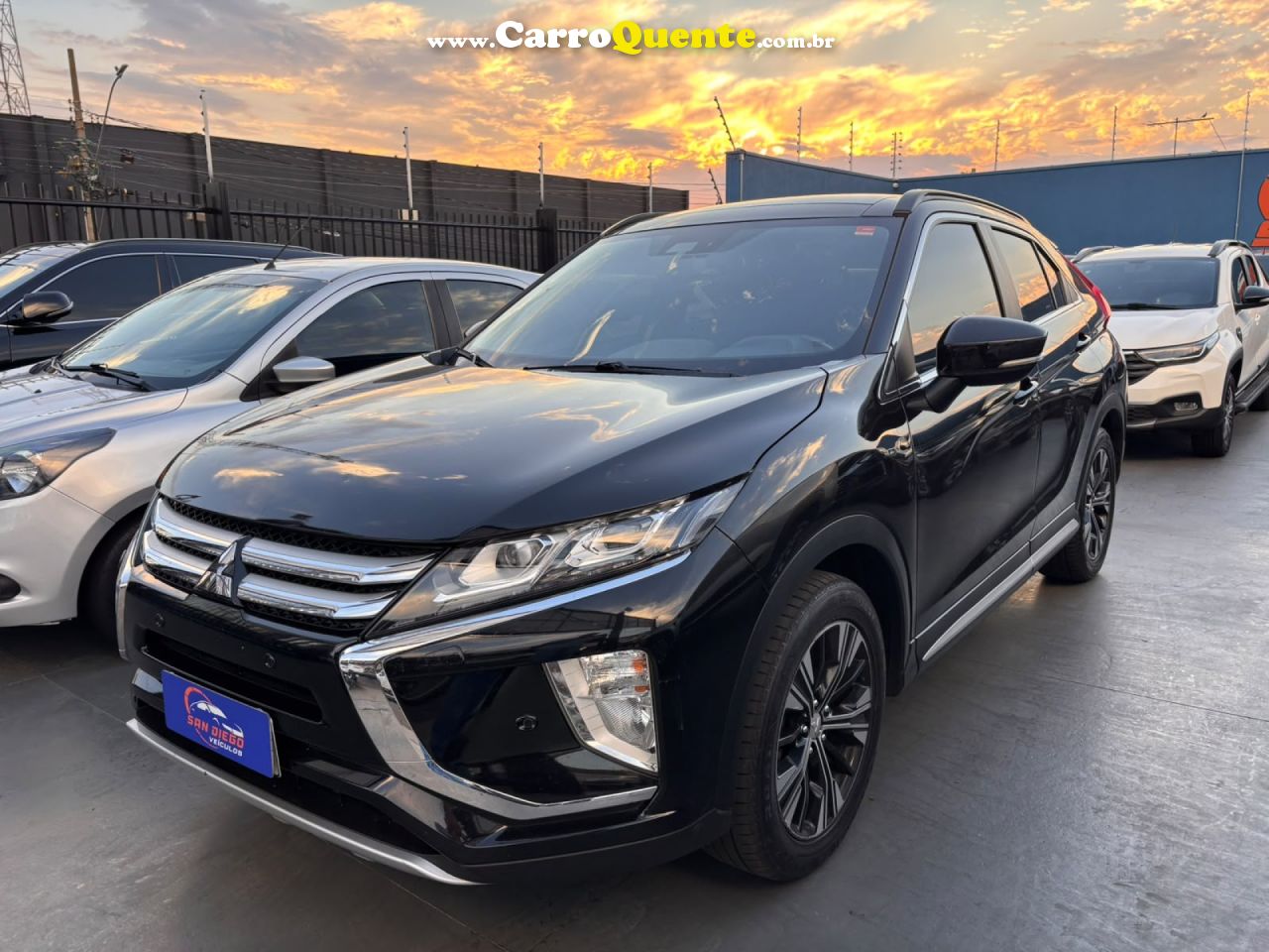 MITSUBISHI   ECLIPSE CROSS HPE-S 1.5 16V 165CV AUT.   PRETO 2019 1.5 GASOLINA - Loja