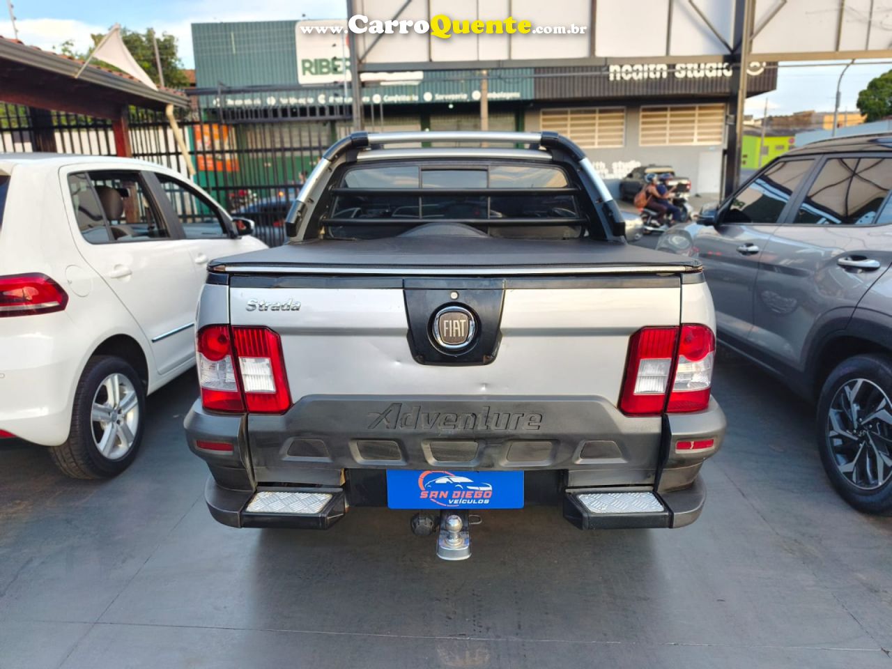 FIAT   STRADA ADVENTURE1.8 1.8 LOCKER FLEX CD   PRATA 2010 1.8 FLEX - Loja