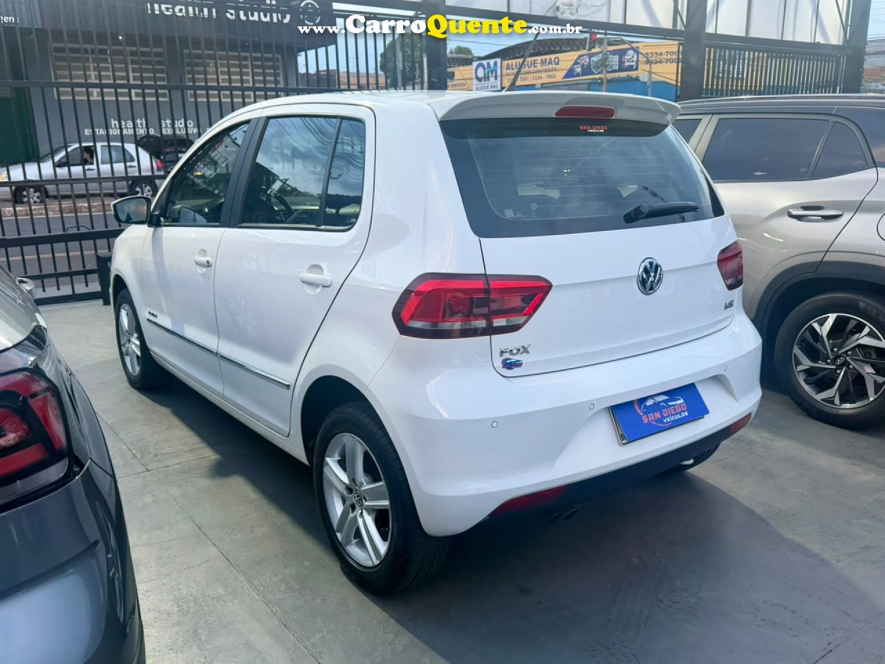 VOLKSWAGEN   FOX HIGHLINE1.6 FLEX 16V 5P   BRANCO 2016 1.6 FLEX - Loja