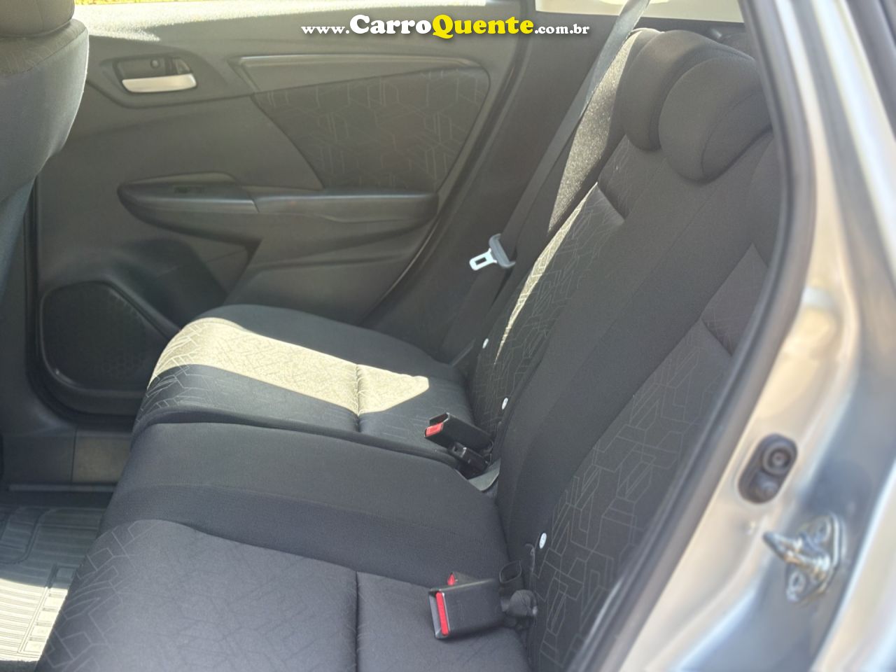 HONDA   FIT LX 1.5 FLEXONE 16V 5P MEC.   PRATA 2015 1.5 FLEX - Loja