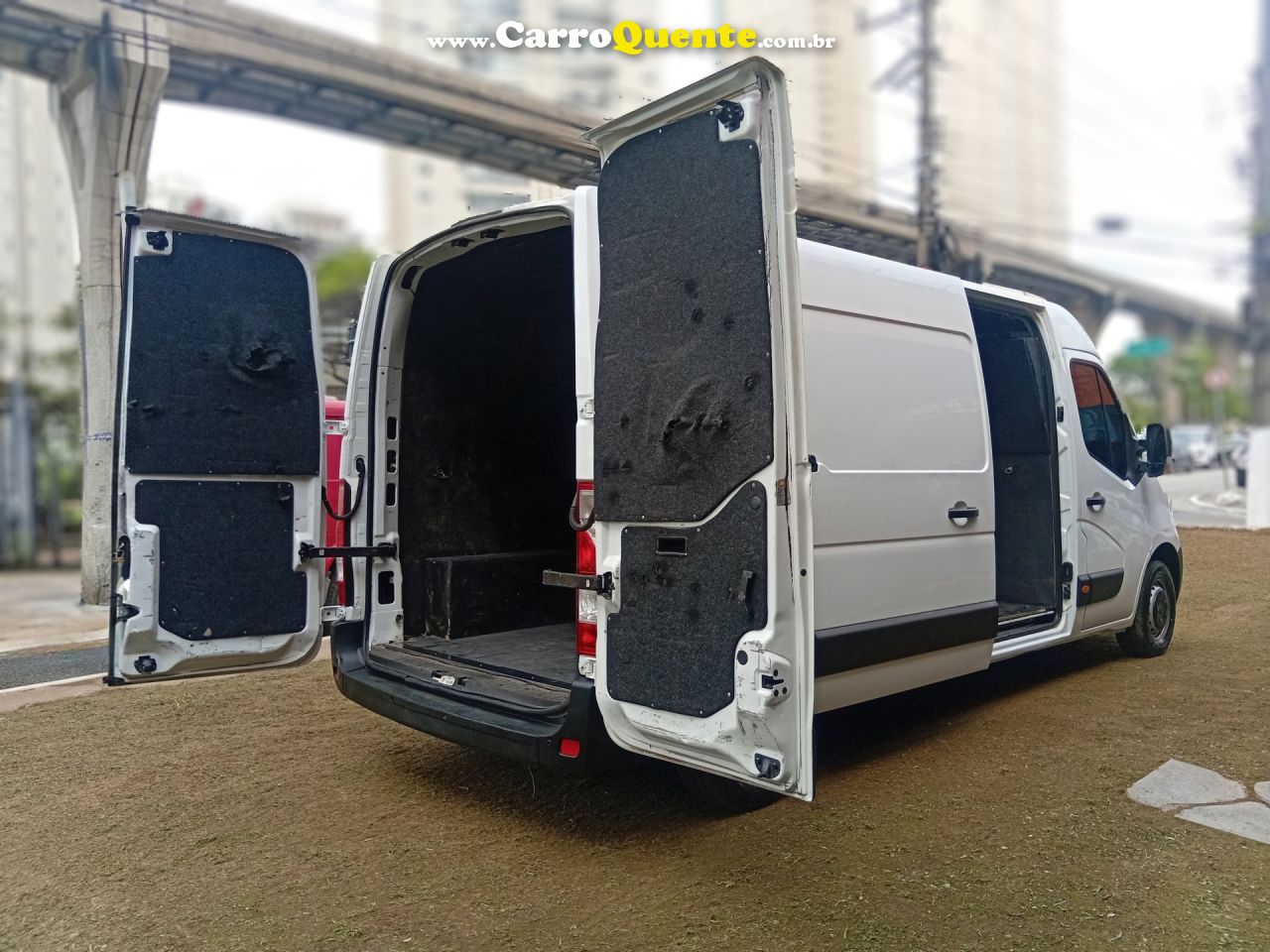 RENAULT   MASTER 2.3 DCI EXTRA FURGÃO 16V DIESEL   BRANCO 2022 2.3 DIESEL - Loja