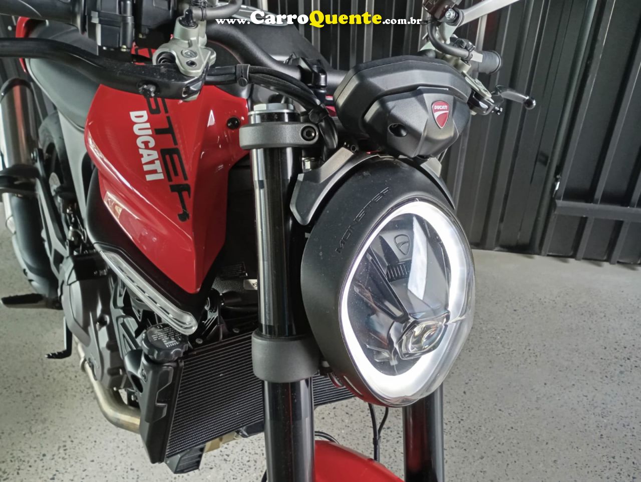 DUCATI   MONSTER 937CC   VERMELHO 2022 937 GASOLINA - Loja