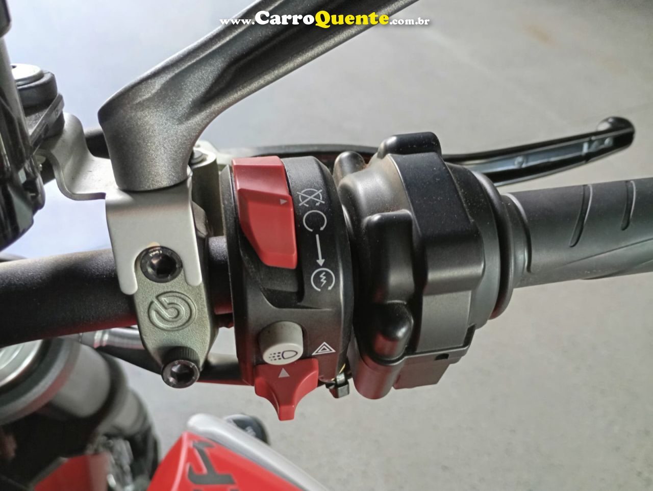 DUCATI   MONSTER 937CC   VERMELHO 2022 937 GASOLINA - Loja