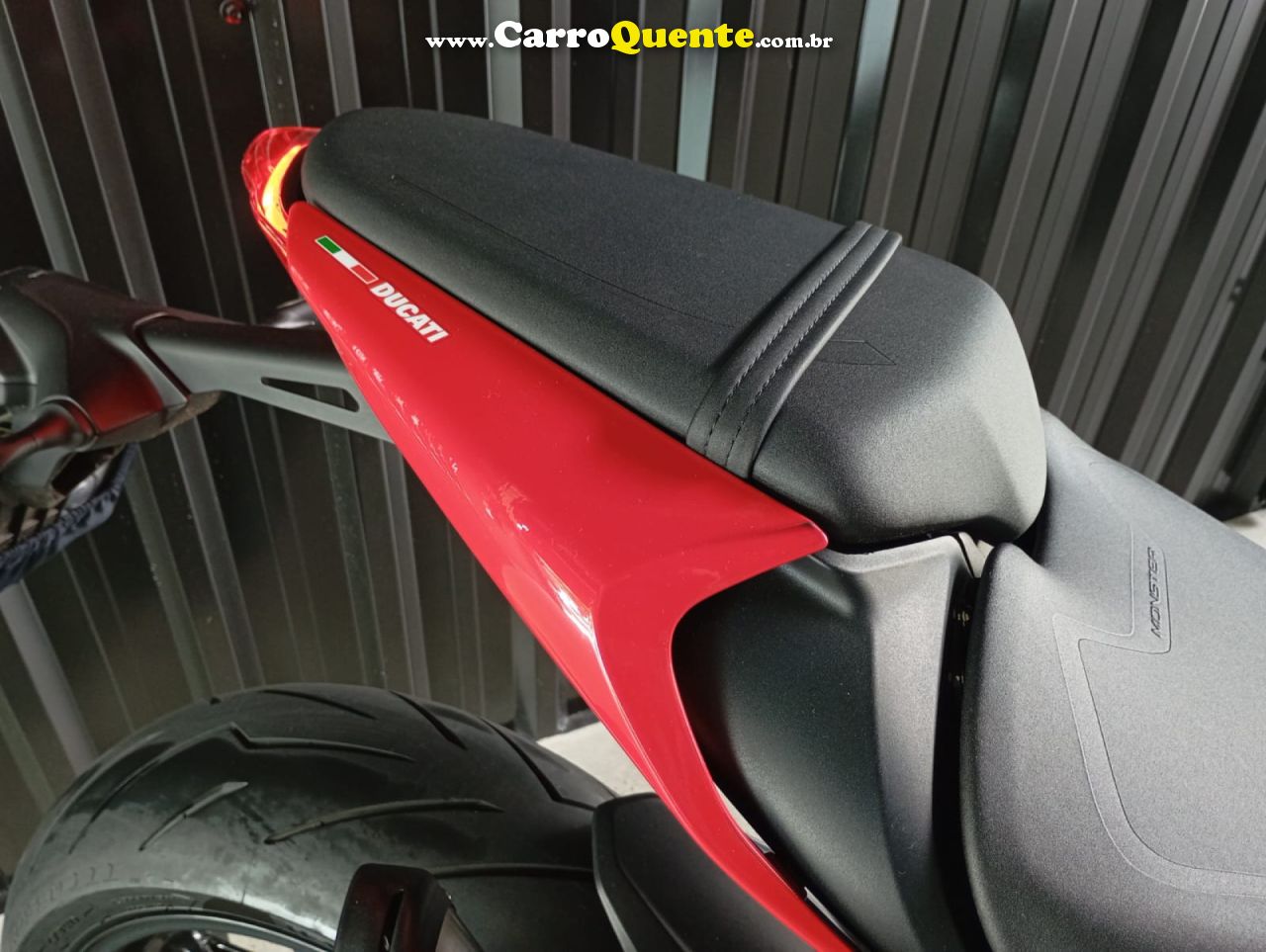 DUCATI   MONSTER 937CC   VERMELHO 2022 937 GASOLINA - Loja