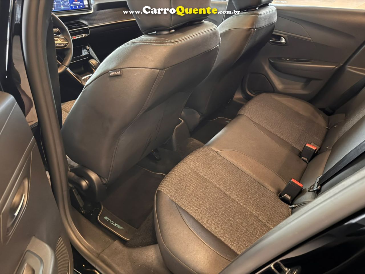 PEUGEOT   208 STYLE TURBO T200   PRETO 2024 1.0  FLEX - Loja