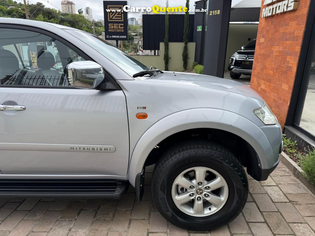 MITSUBISHI   L200 TRITON HPE 3.2 CD TB INT.DIESEL AUT   PRATA 2013 3.2 GASOLINA - Loja