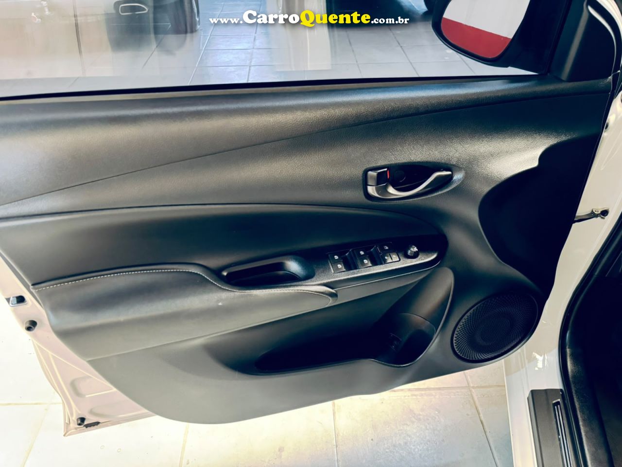 TOYOTA   YARIS XS 1.5 FLEX 16V 5P AUT.   BRANCO 2023 1.5 FLEX - Loja