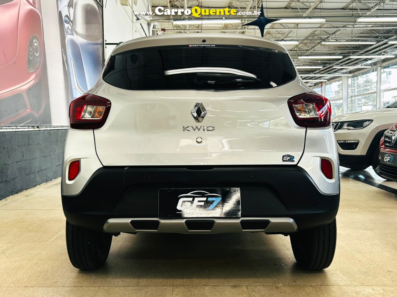 RENAULT   KWID OUTSIDER 1.0 FLEX 12V 5P MEC.   PRATA 2023 1.0 FLEX - Loja
