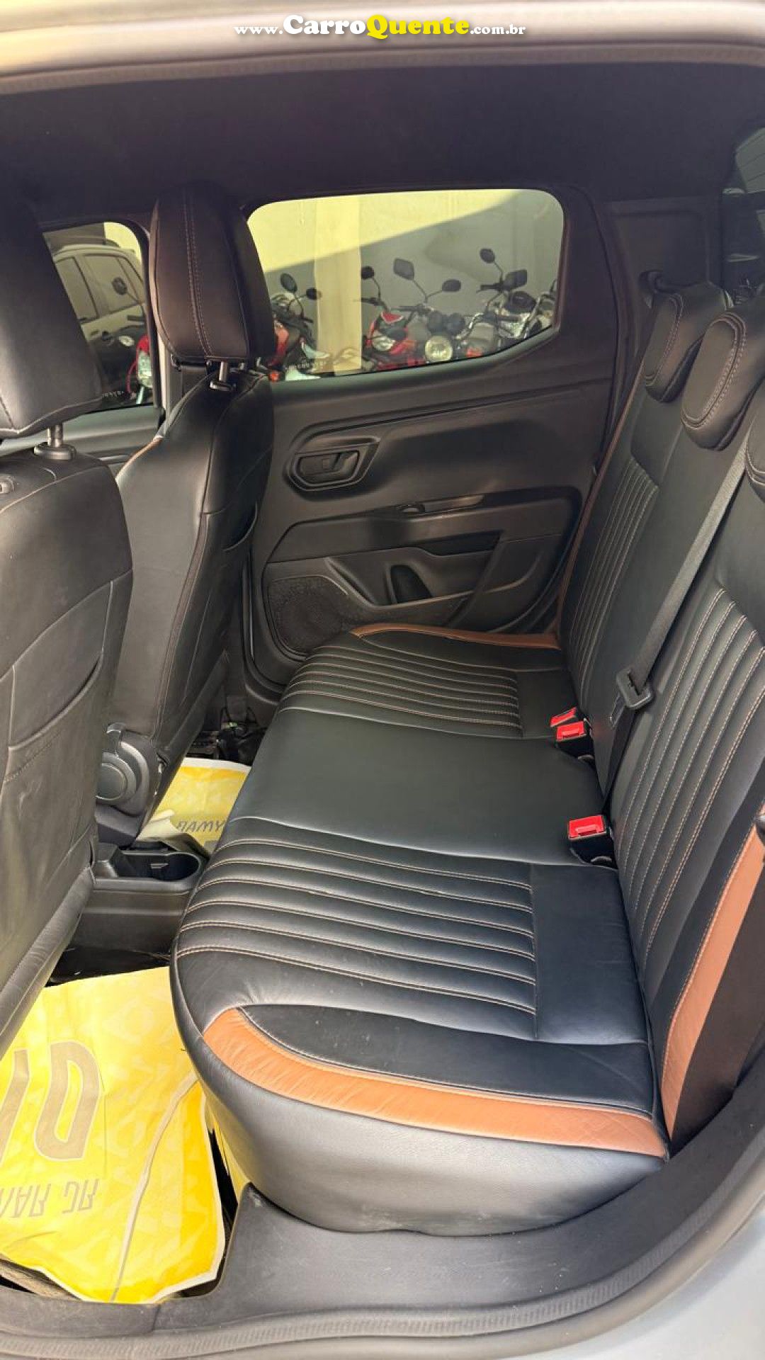 FIAT   STRADA FREEDOM 1.4 FLEX 8V CD   PRATA 2025 1.4 FLEX - Loja