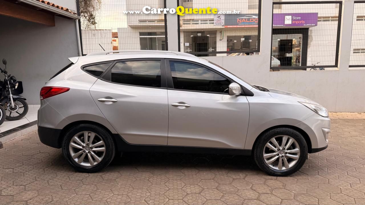 HYUNDAI   IX35 GLS 2.0 16V 2WD FLEX AUT.   PRATA 2012 2.0 FLEX - Loja
