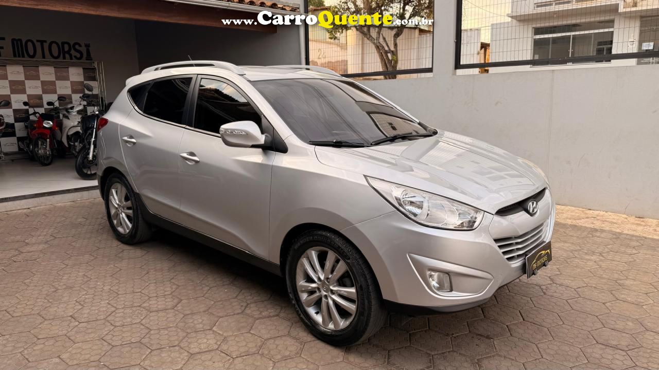 HYUNDAI   IX35 GLS 2.0 16V 2WD FLEX AUT.   PRATA 2012 2.0 FLEX - Loja