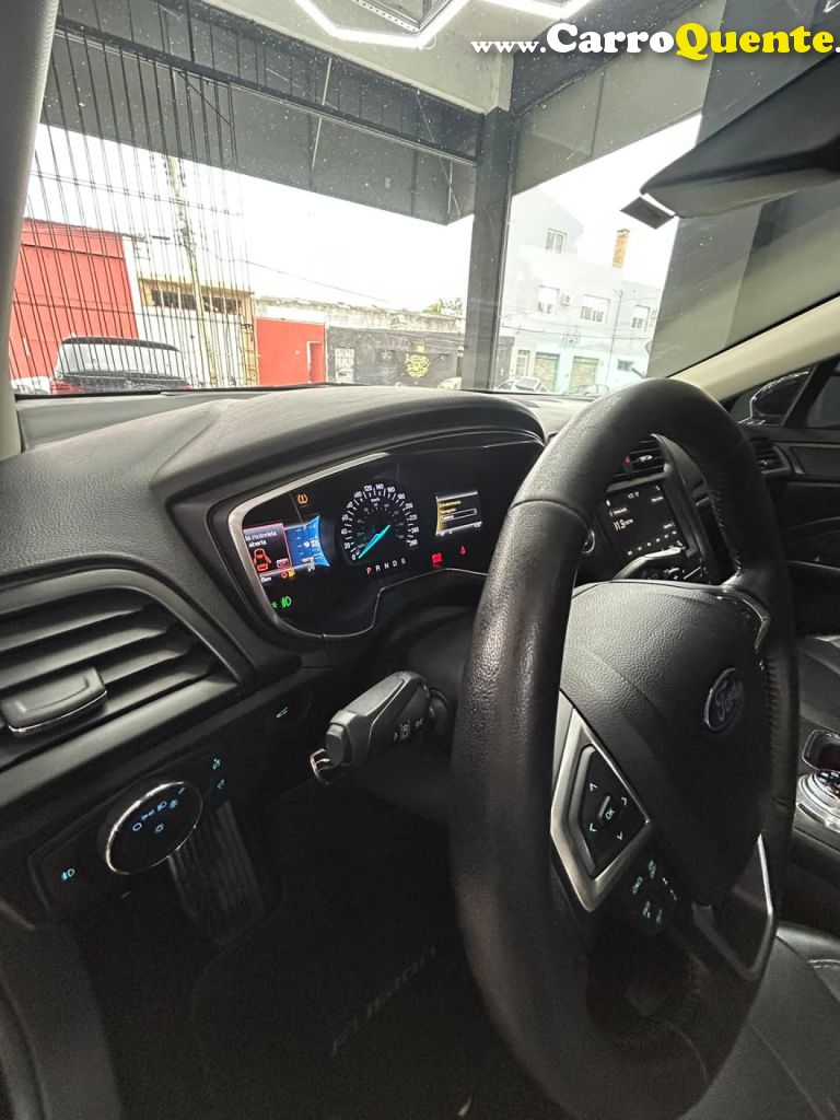 FORD   FUSION TITANIUM 2.0 GTDI ECO. AWD AUT.   PRETO 2017 2.0 GASOLINA - Loja