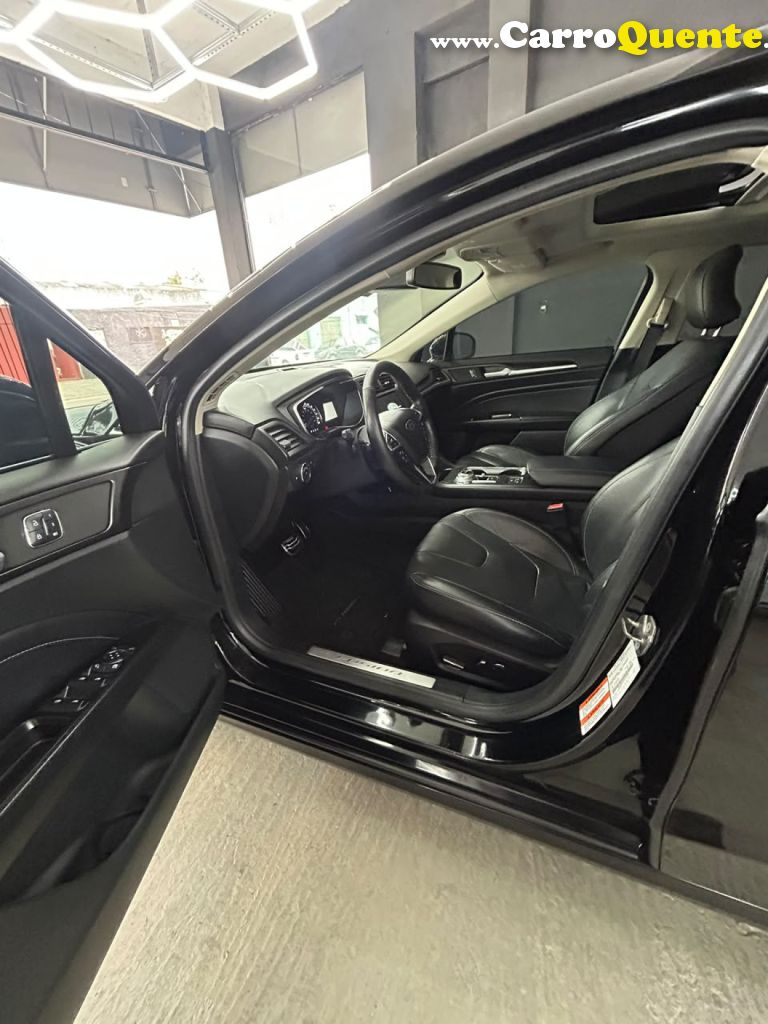 FORD   FUSION TITANIUM 2.0 GTDI ECO. AWD AUT.   PRETO 2017 2.0 GASOLINA - Loja