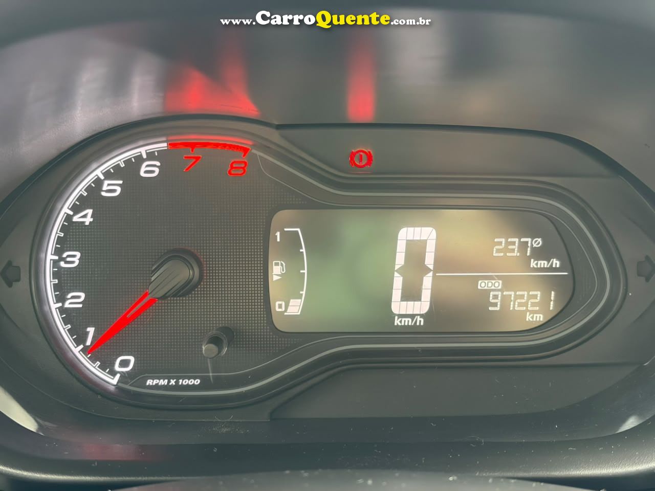 CHEVROLET   ONIX HATCH LT 1.0 8V FLEXPOWER 5P MEC.   BRANCO 2019 1.0 FLEX - Loja
