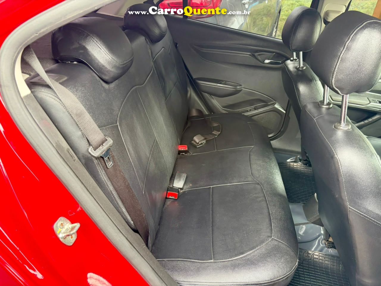 CHEVROLET   ONIX HATCH LTZ 1.4 8V FLEXPOWER 5P MEC.   VERMELHO 2015 1.4 FLEX - Loja